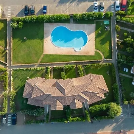 With Garden Apartment Budoni
